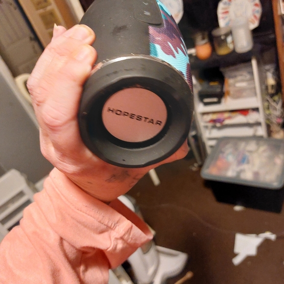 Bluetooth speaker - Picture 2 of 4